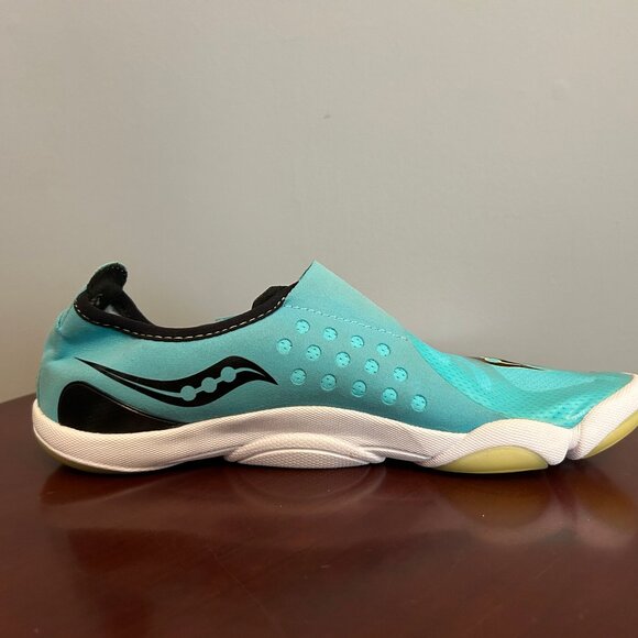 Women's SAUCONY HATTORI Minimalist Running Shoes, size W9.5 (fits like 8.5/9) - Picture 4 of 10